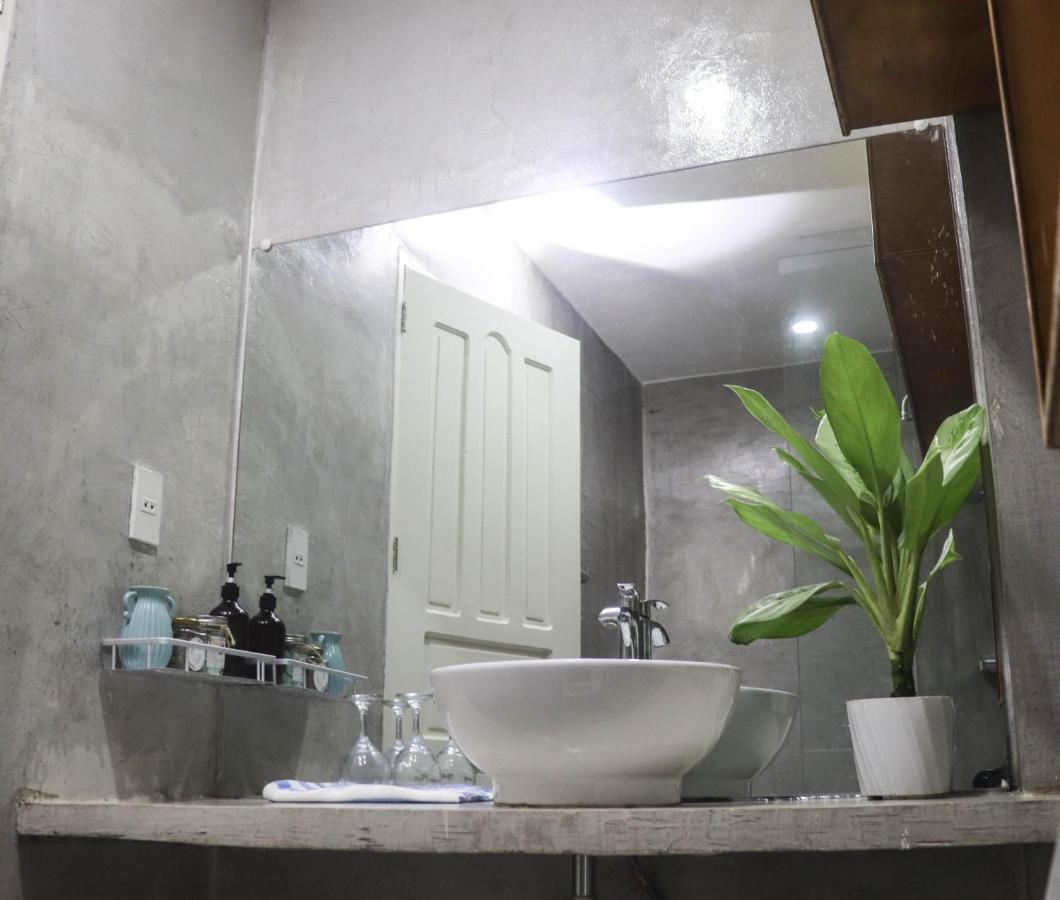 The Beach House El Nido Exterior photo